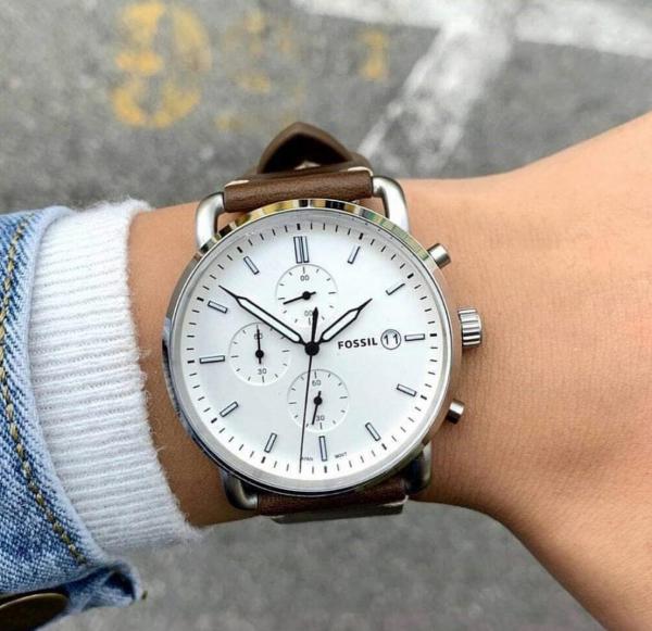 Fossiil Minimalist Chronograph Leather Watch