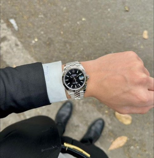 Luxury Branded 7A Watch Black Date Just