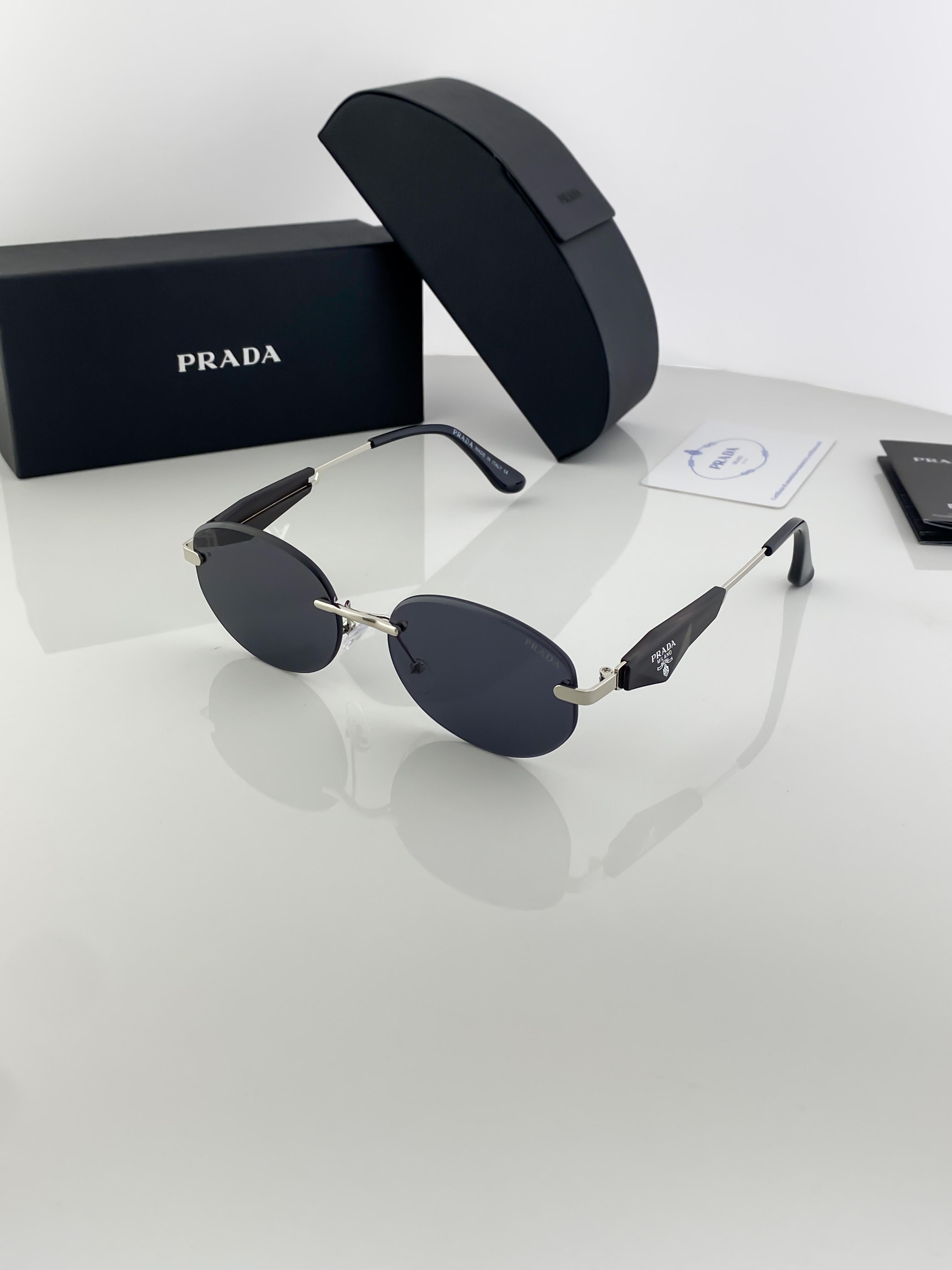 Sunglass