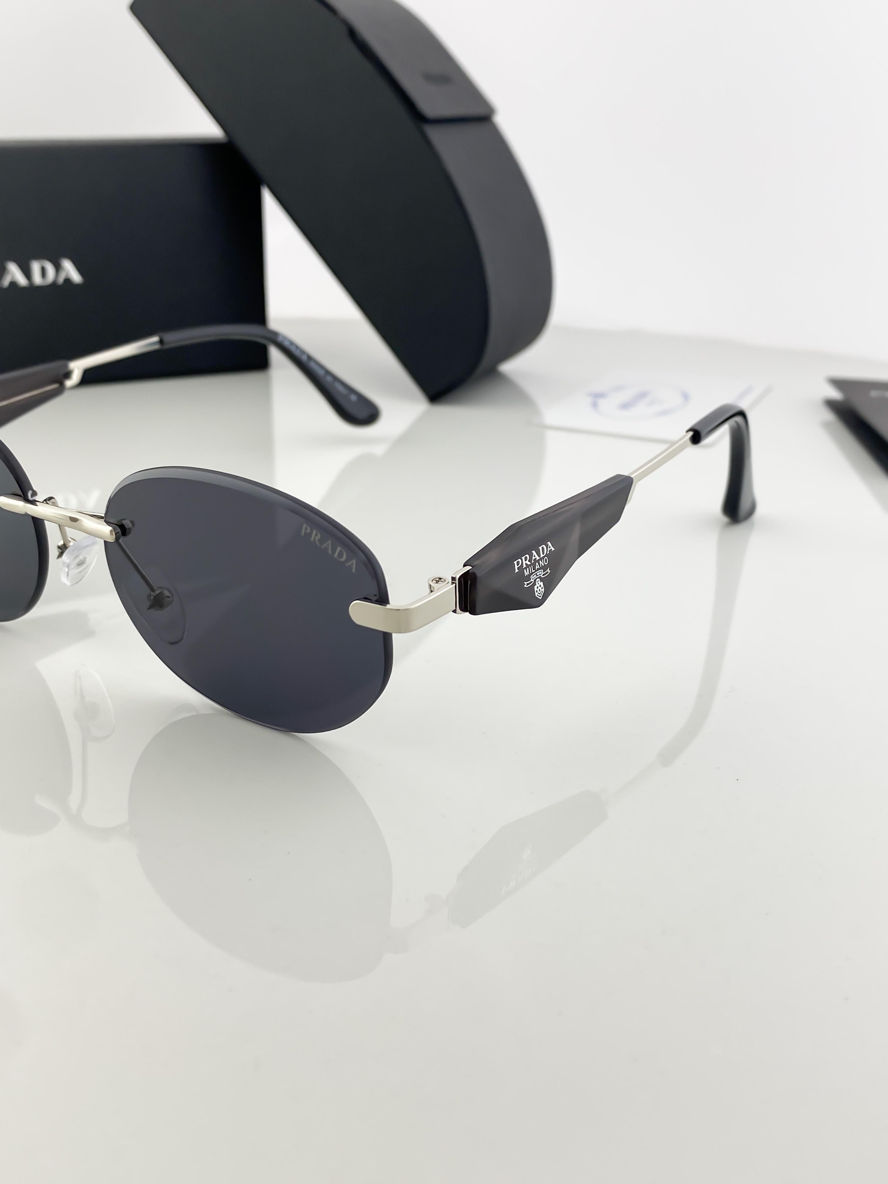 Sunglass