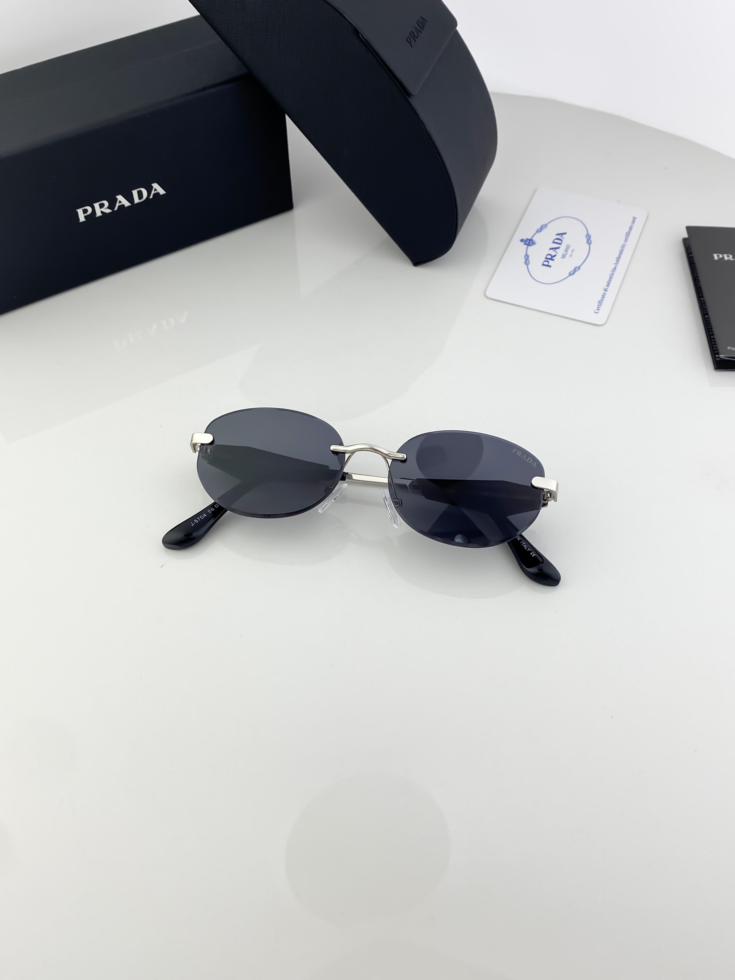 Sunglass