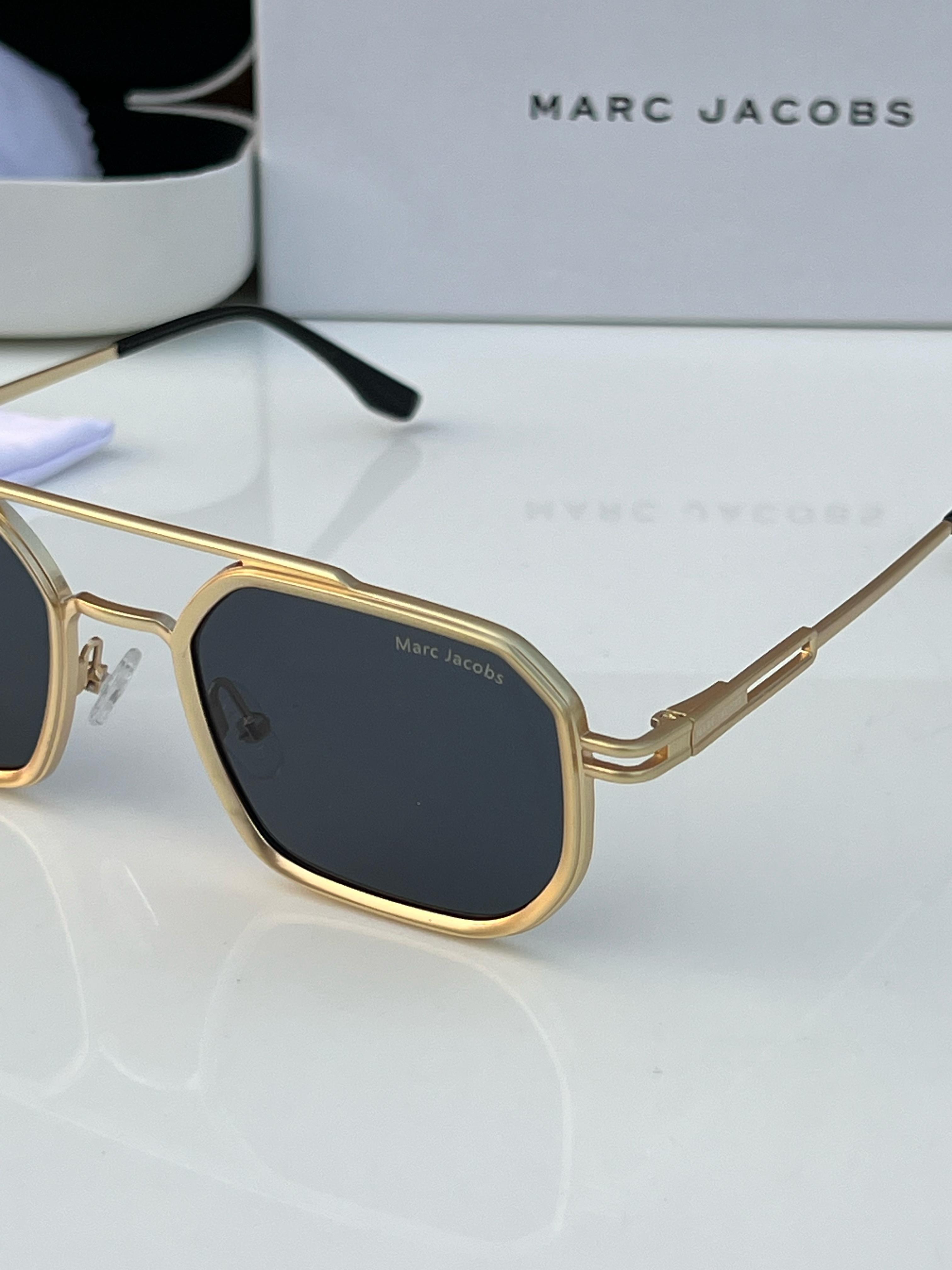 Mar  518 gold black A