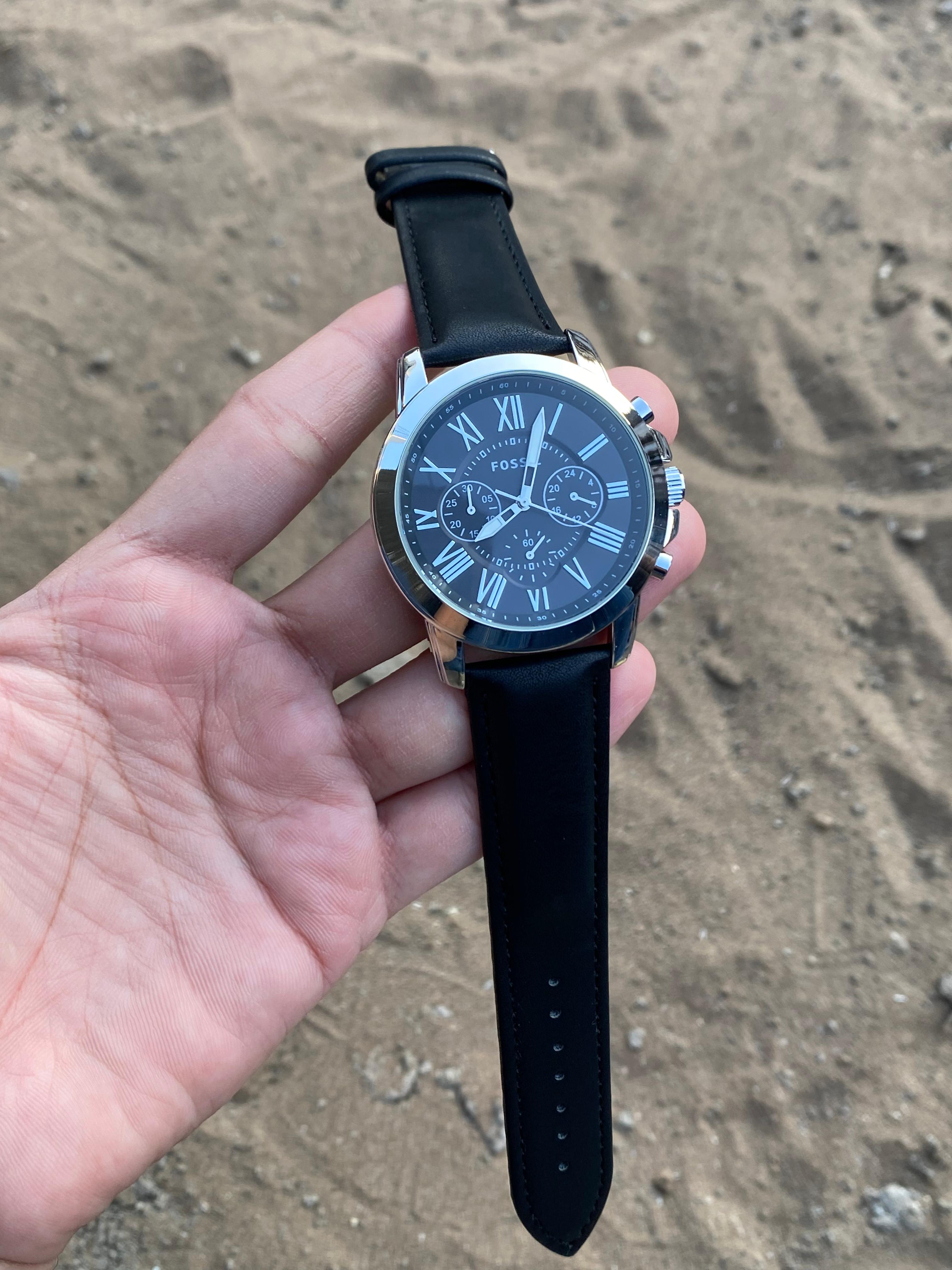 Fossiil Minimalist Chronograph Leather Watch